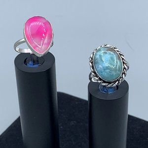 Set Of 2 Silver Toned Rings With Blue & Pink Stones